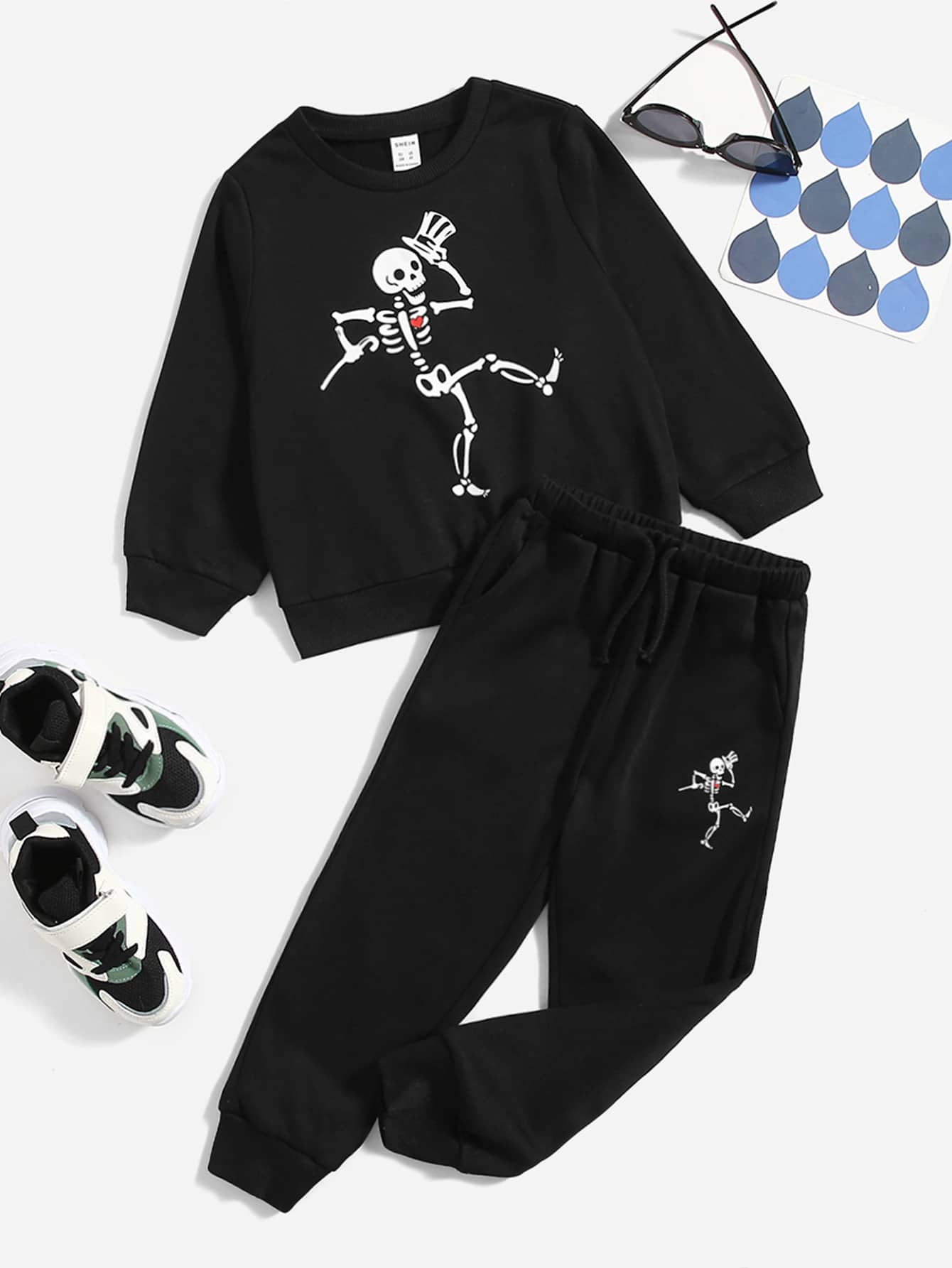SHEIN 小男童骷髅圖案套頭衫和運動褲 - 黑色 - 查看 1