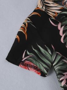 SHEIN 2 件套男童热带印花衬衫和配套印花休闲短裤套装，春夏儿童夏威夷服装男童夏威夷服装儿童热带衬衫