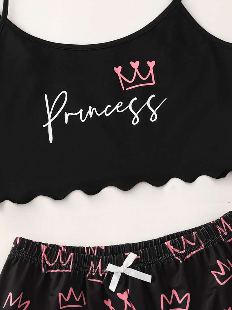 Conjunto de pijama con estampado de letra y corona, con ribete de lechuga - Negro - Añade 5