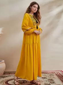 Al Najma 花卉刺繡繫帶領燈籠袖連衣裙 - 芥末黃 - 查看 5