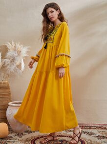 Al Najma 花卉刺繡繫帶領燈籠袖連衣裙 - 芥末黃 - 查看 1