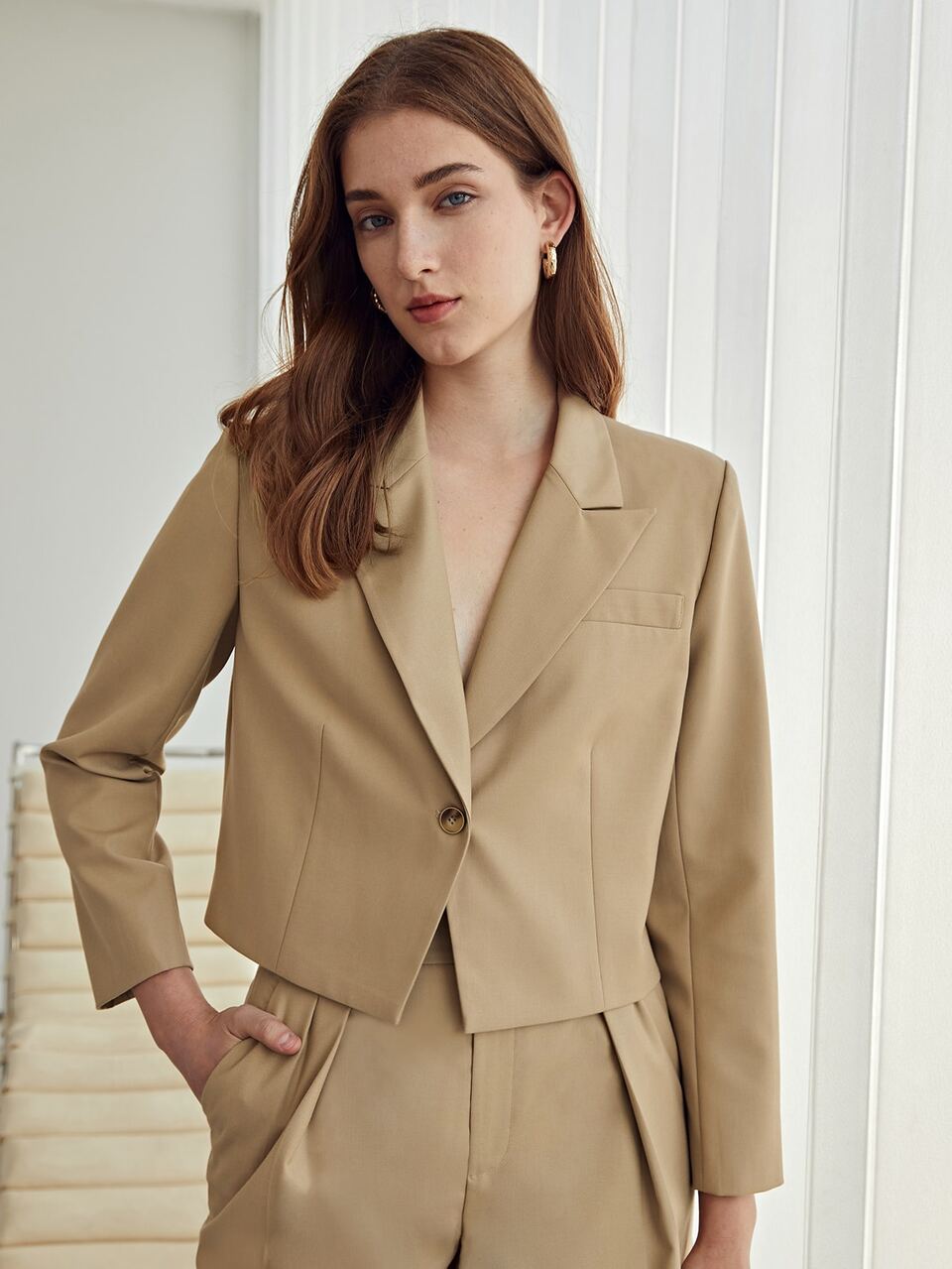 VISCOSE BOXY CROPPED BLAZER