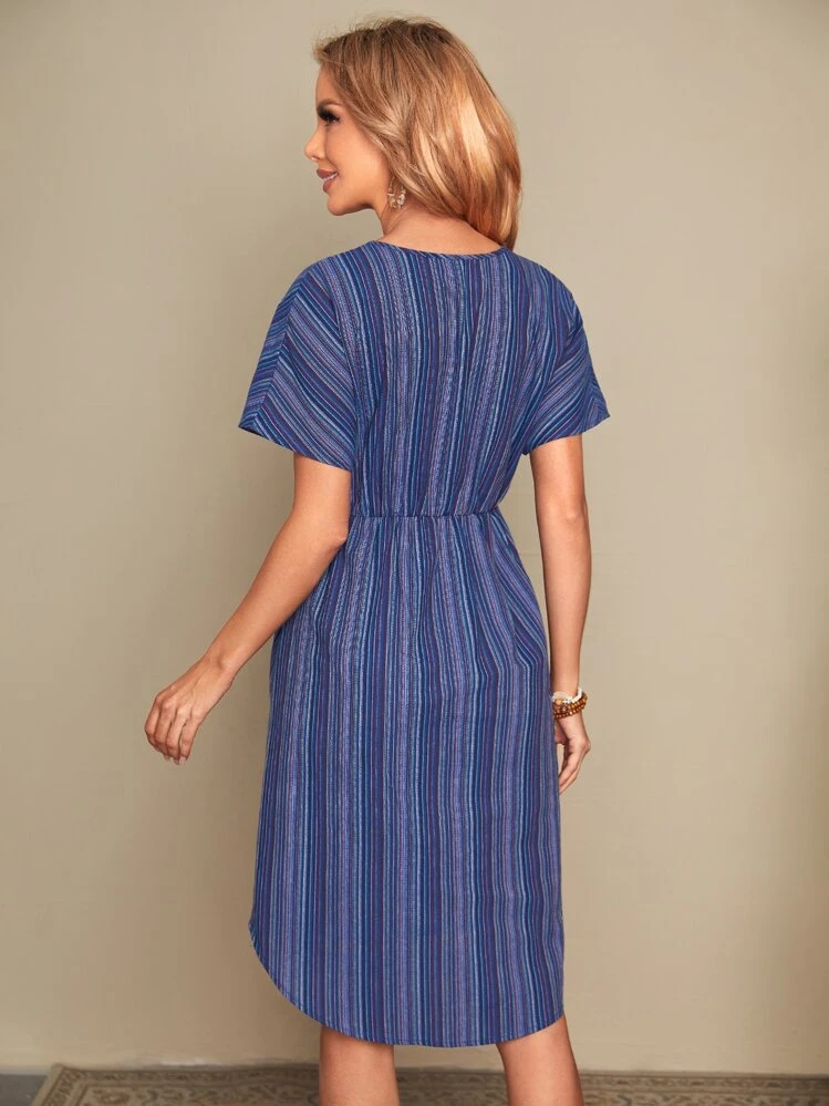 Robe à manches chauve-souris à rayures asymétrique - Multicolore - Voir 2