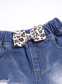 嬰兒拼接豹紋前蝴蝶結破洞補丁貼牛仔褲 - 中等水洗藍 - 查看 4