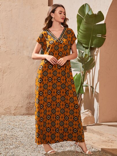 Al Najma 刺繡織帶領口圖案印花洋裝