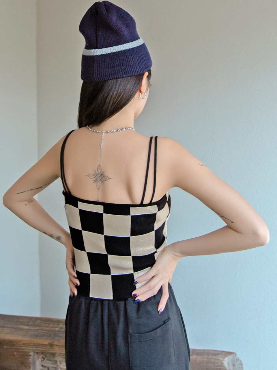 Checker Pattern Bandana Hem Cami Knit Top