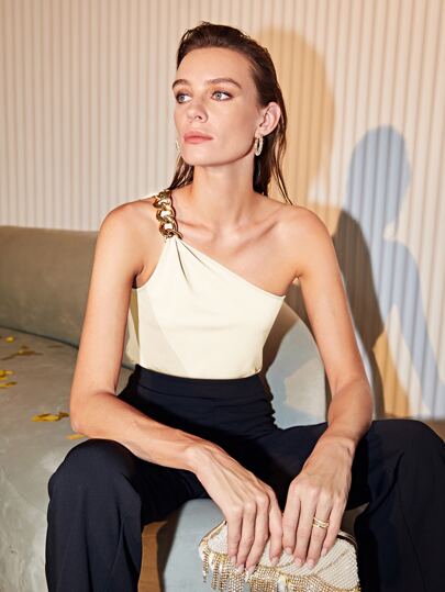 MOTF PREMIUM ONE SHOULDER CHAIN TOP