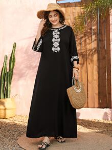 Al Najma Vestido túnica maxi amplio con mangas de trompeta y bordado floral para mujer talla grande - Negro - Ver 3