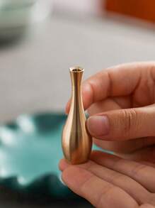 1 cái bình đựng hương có hình dạng giá đỡ - Vàng - Xem 3