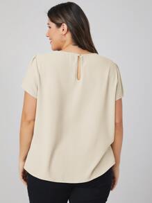 SHEIN Clasi Áo sơ mi Plus Size Nút Cắt ra màu trơn Giải trí - Màu be - Xem 2