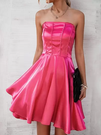 ソリッド サテン チューブドレスの画像