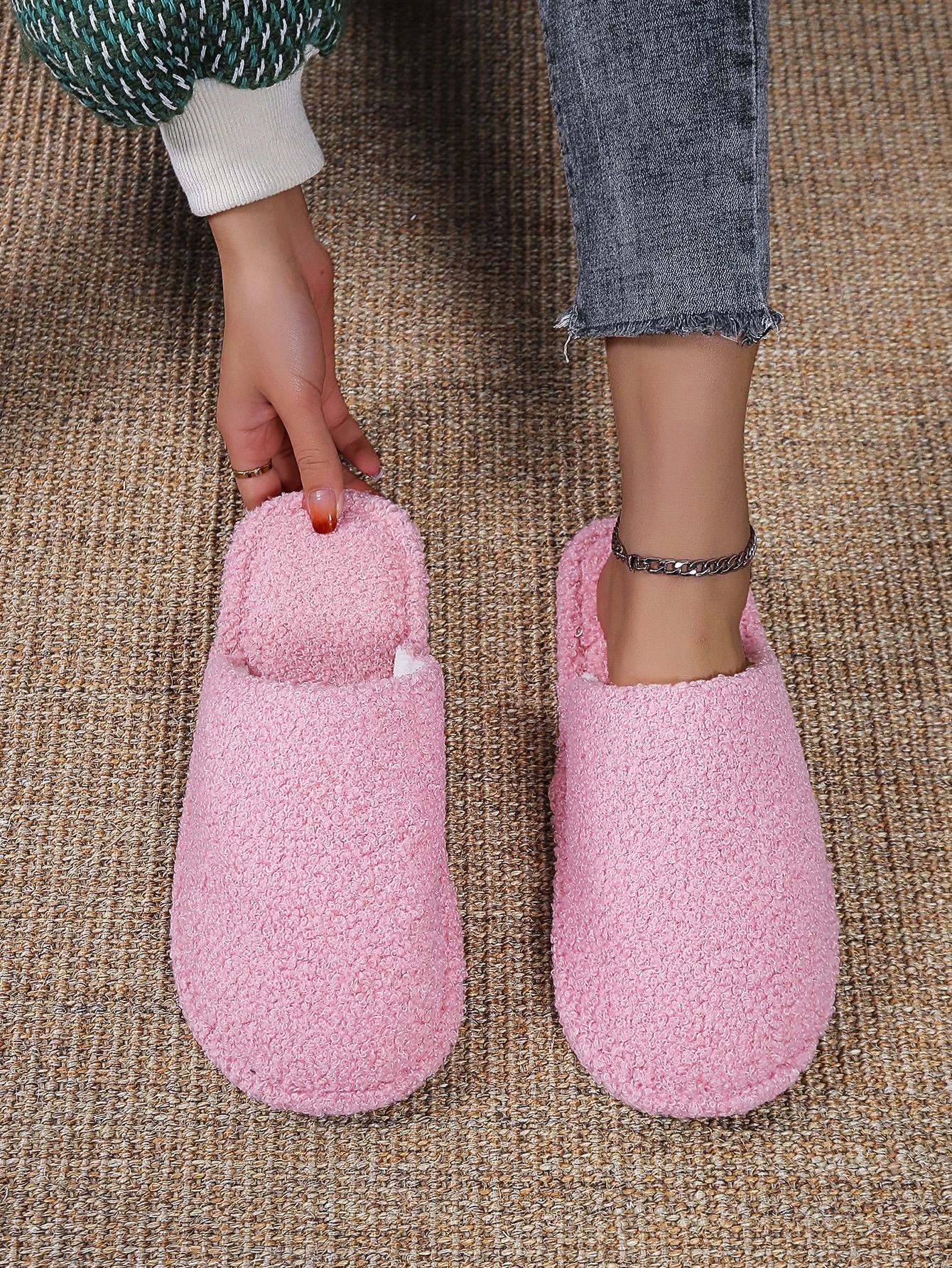 Wide bedroom slippers Clearance