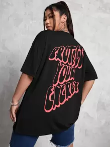 SHEIN EZwear Camiseta de hombros caídos con estampado de slogan - Negro - Ver 1