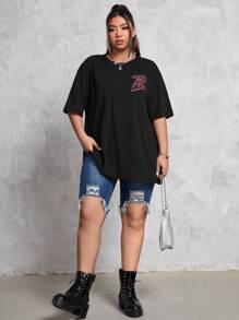 SHEIN EZwear Camiseta de hombros caídos con estampado de slogan - Negro - Ver 3