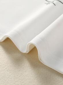 SHEIN Toddler Girls Figure Graphic Contrast Mesh Tee - White - View 5