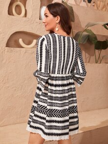 SHEIN 幾何印花蕾絲邊連衣裙 - 黑與白 - 查看 2