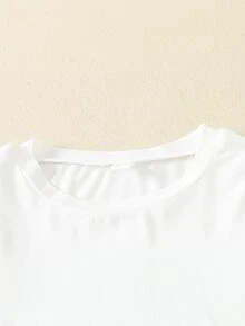 小女童泡泡袖T恤和格紋印花吊帶洋裝