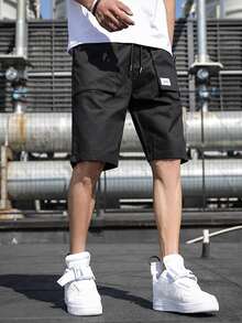 Manfinity 男士補丁細節斜口袋短褲 - 黑色 - 查看 4