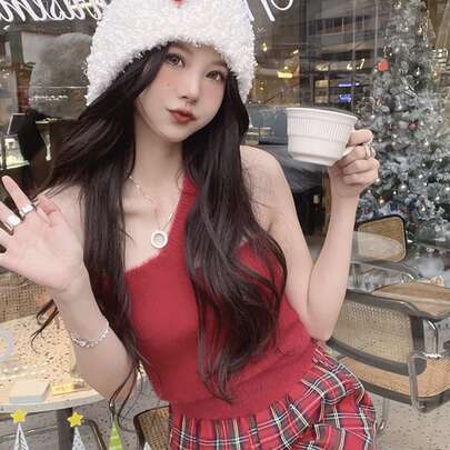 비대칭 스트랩 크롭 니트 탑