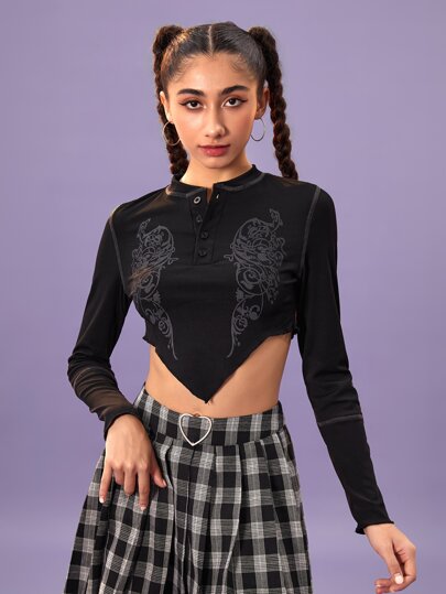 Stitching Trim Graphic Half Button Ribbed Crop Tee