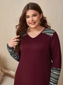 EMERY ROSE Plus Geo Print V Neck Long Sleeve Dress