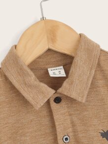 SHEIN 男童简约领口印花细节 Polo 衫 - 駝色 - 查看 4