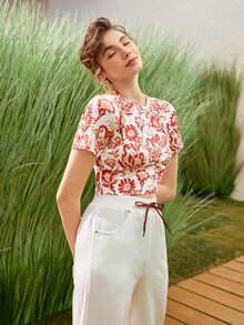 SHEIN 滿版印花短款T恤 - 紅白色 - 查看 2