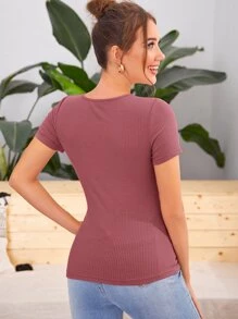 SHEIN Essnce 紐扣細節羅紋針織緊身t恤 - 紅木色 - 查看 2