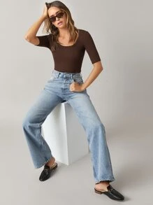 SHEIN BASICS Casual Solid Scoop Neck Form Fitted Bodysuit