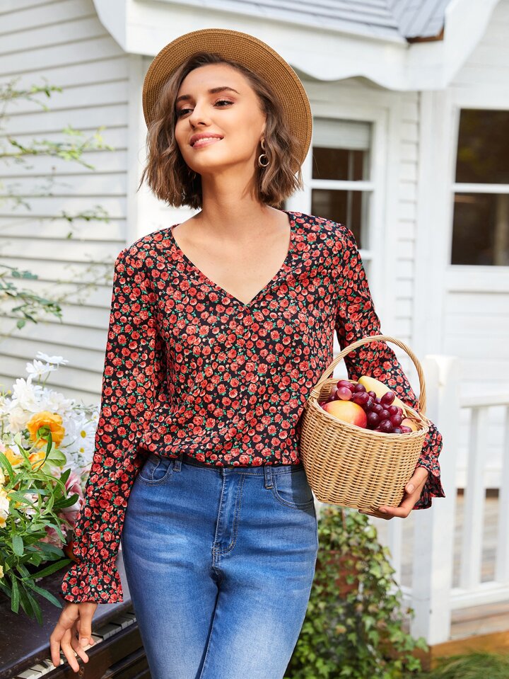 SHEIN Allover Floral Print V-neck Flounce Sleeve Top | SHEIN USA