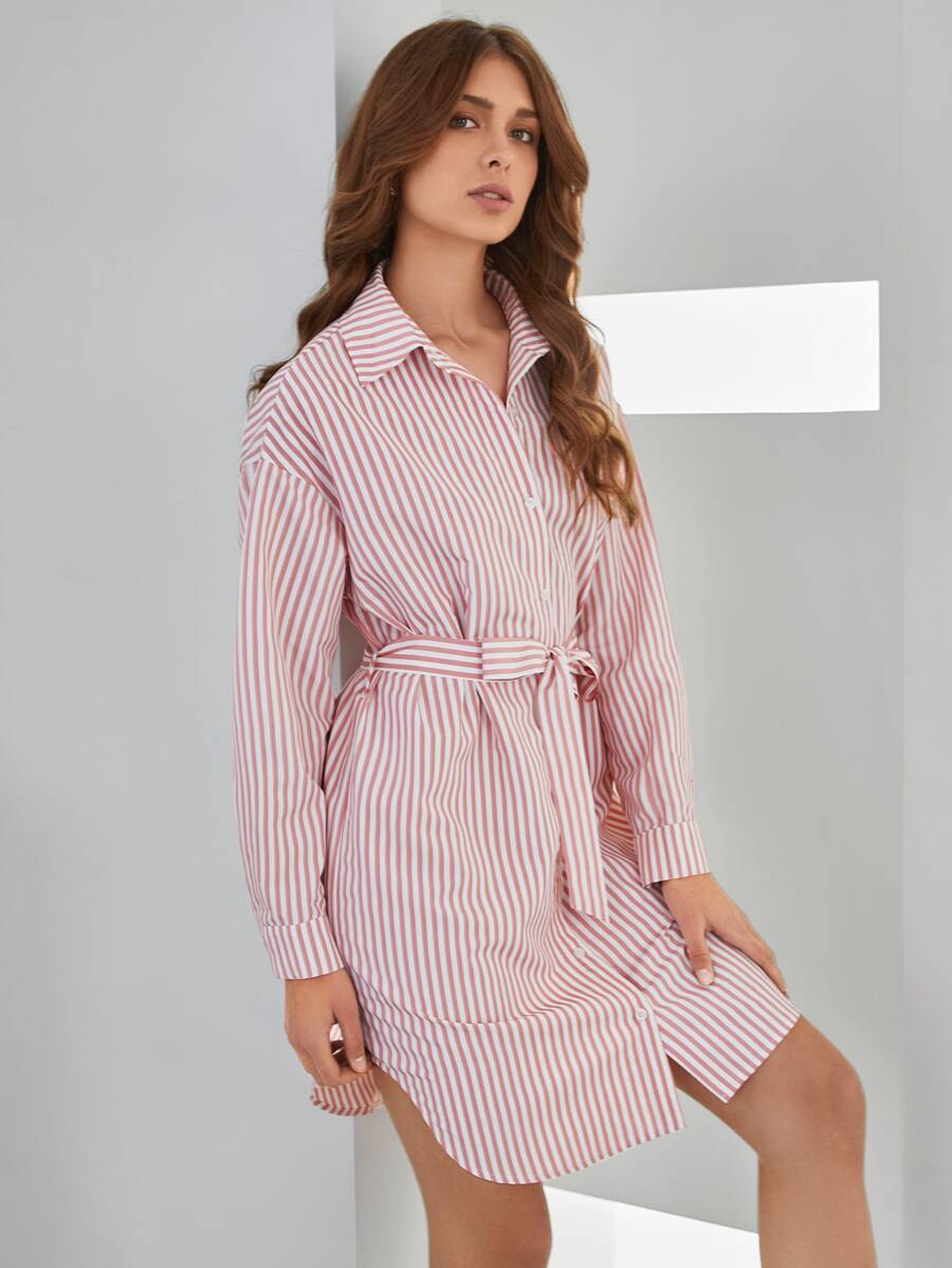 SHEIN Đầm Thắt lưng Nút phía trước Sọc Giải trí - Nhiều màu - Xem 1