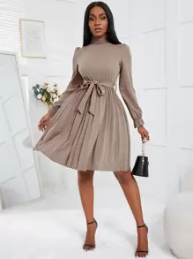 SHEIN Unity 高領荷葉袖百褶下擺繫腰帶洋裝 - 杏色 - 查看 3