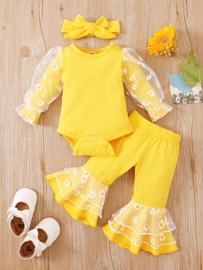 SHEIN Baby Girl Contrast Floral Mesh Flounce Sleeve Bodysuit & Flare Leg Pants With Headband