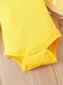 Conjunto De Mangas Con Volantes De Malla Floral A Contraste Para Bebé Niña Con Pantalones Acampanados Y Diadema A Juego