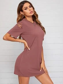 SHEIN LUNE Ripped Detail Solid Tee Dress - Redwood - View 3