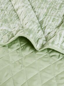 Graphic Print Quilted Bedspread - Green - View 8