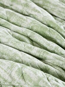 Graphic Print Quilted Bedspread - Green - View 5