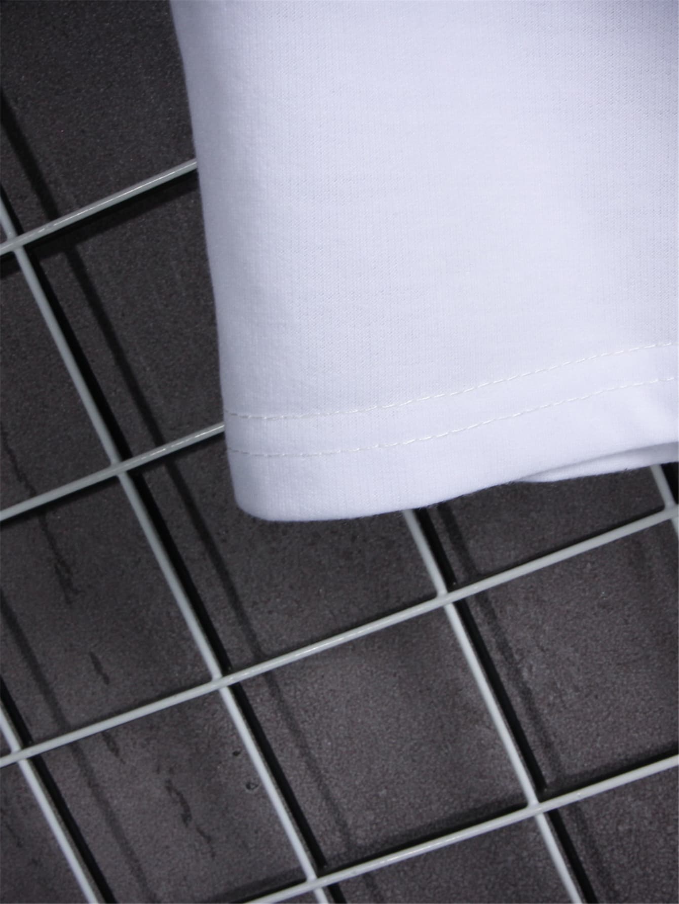 Manfinity Män Rose & Letter Grafiska shorts med dragsko - Vitt - Visa 3