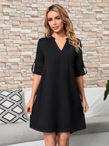 EMERY ROSE Vestido túnico de cuello notch de manga enrollada con botón - Negro - Ver 1