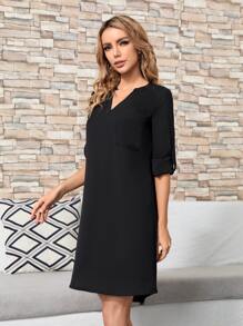 EMERY ROSE Vestido túnico de cuello notch de manga enrollada con botón - Negro - Ver 4