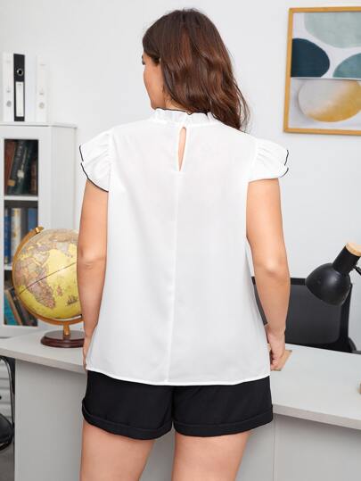 Plus Contrast Binding Ruffle Trim Top