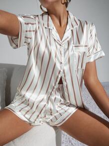 Conjunto de pijama de satén con estampado de rayas