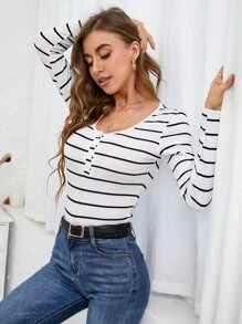 SHEIN Frenchy Camiseta con estampado de rayas con botón - Blanco - Ver 6