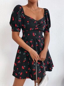 SHEIN PETITE 櫻桃圖案雞心領口褶邊緊身洋裝 - 黑色 - 查看 4