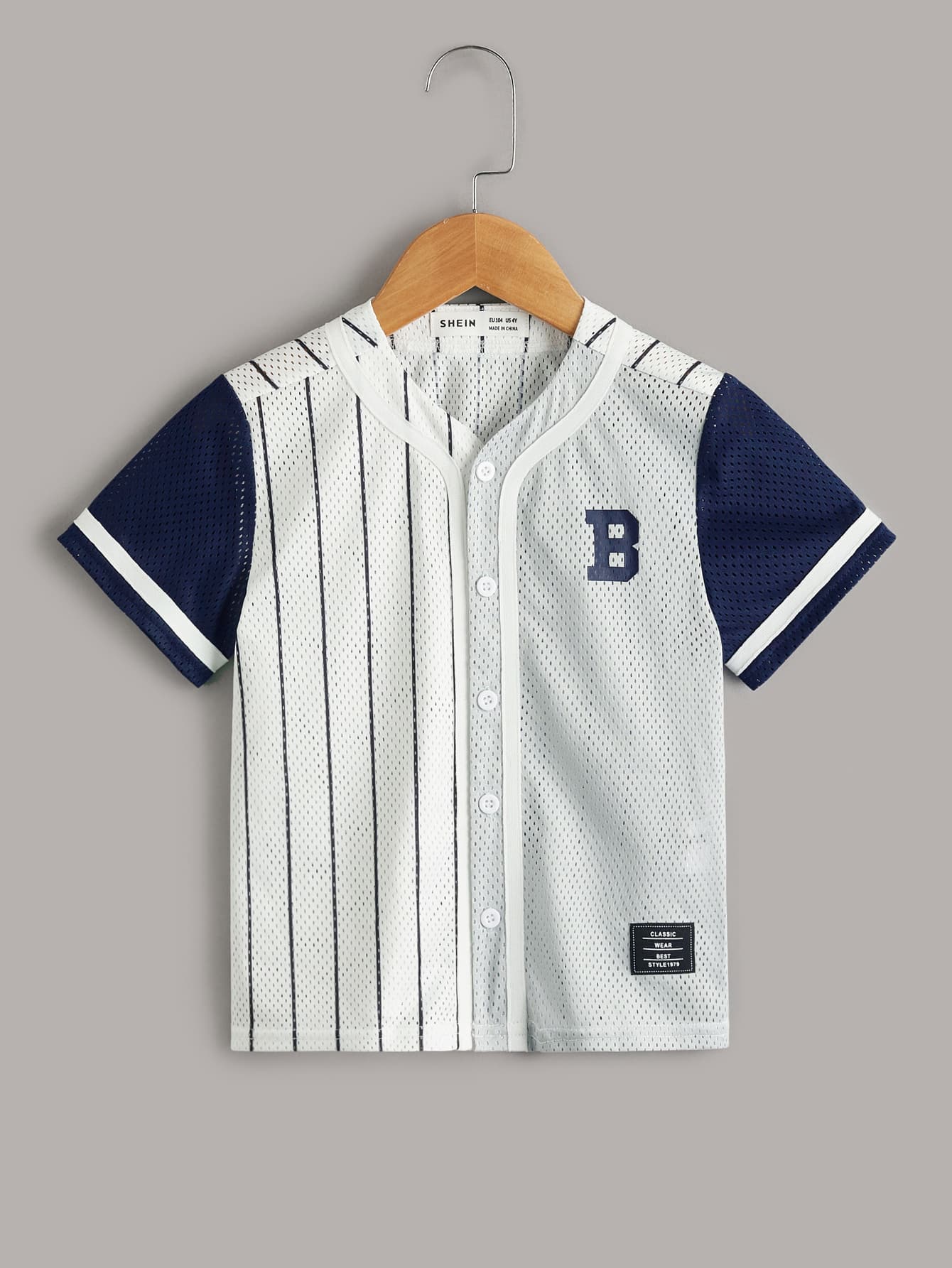 SHEIN Young Boy 條紋拼色字母貼片襯衫 - 彩色 - 查看 1