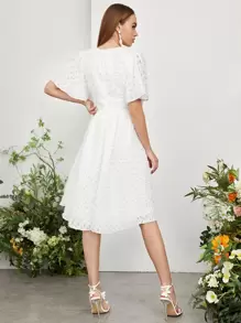 Seusyu V領蝴蝶袖毛茸茸連衣裙 - 白色 - 查看 2