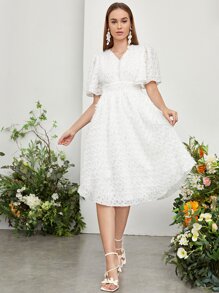 Seusyu V領蝴蝶袖毛茸茸連衣裙 - 白色 - 查看 3