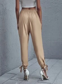 SHEIN VCAY 高側開衩結飾下擺褲子 - 卡其色 - 查看 2