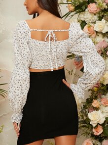 SHEIN Maternity Ditsy Floral Gathered Sleeve Knot Front Ruched Bust Crop Top