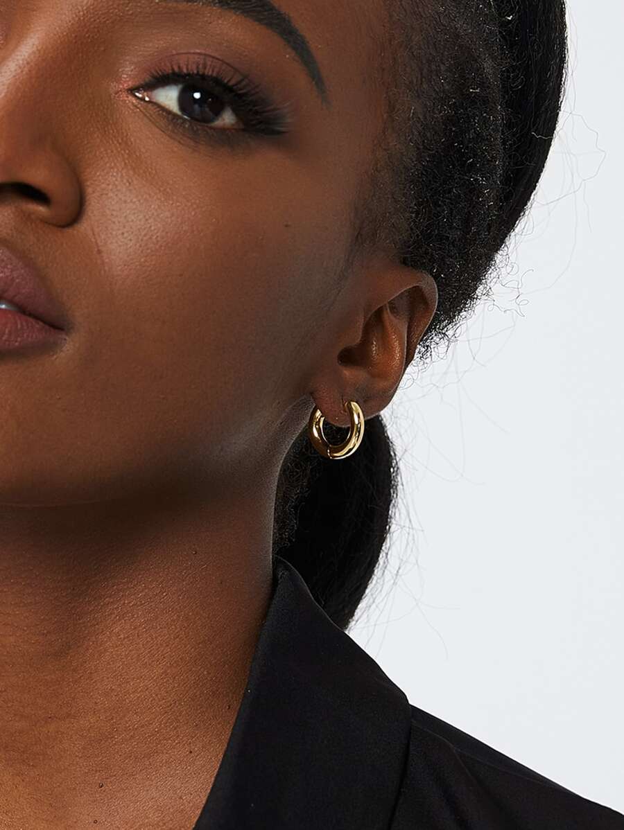 Minimalist Solid Hoop Earrings - Yellow Gold - View 1